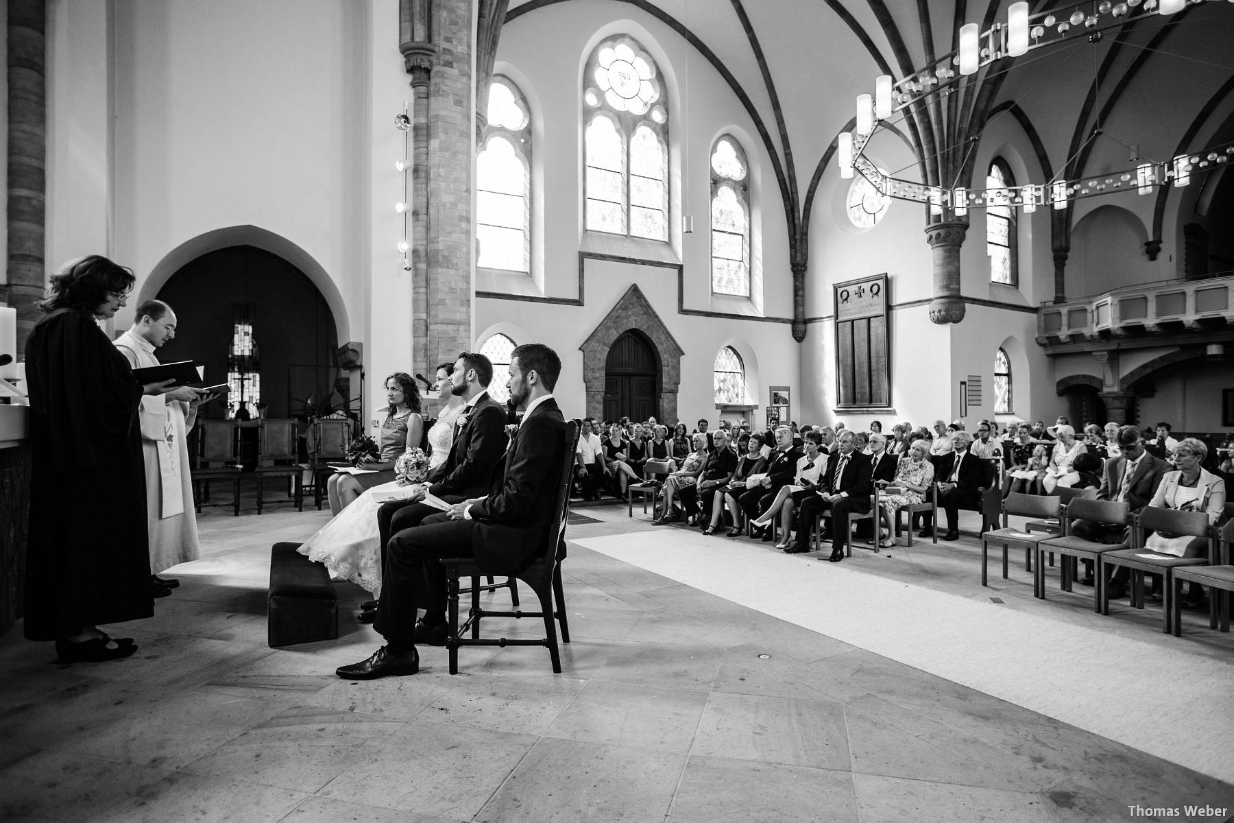 Hochzeitsfotograf Oldenburg: Kirchliche Trauung in der Garnisonkirche Oldenburg und Feier im Landhaus Etzhorn Oldenburg (27)