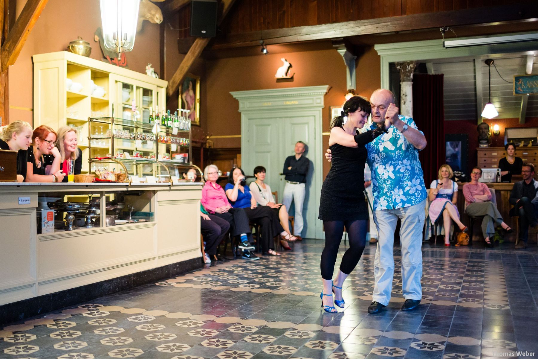 Fotograf Thomas Weber aus Oldenburg: Salsa- und Tango-Abende im Theater Laboratorium Oldenburg (1)