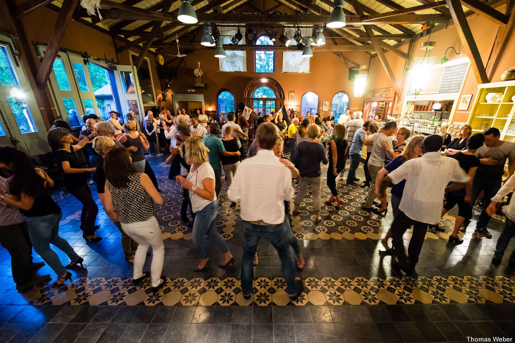 Salsa-Tanz-Abend im Theater Laboratorium Oldenburg, Fotograf Thomas Weber aus Oldenburg