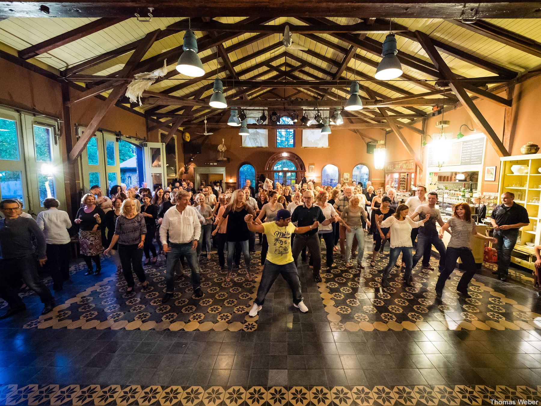 Salsa-Tanz-Abend im Theater Laboratorium Oldenburg, Fotograf Thomas Weber aus Oldenburg