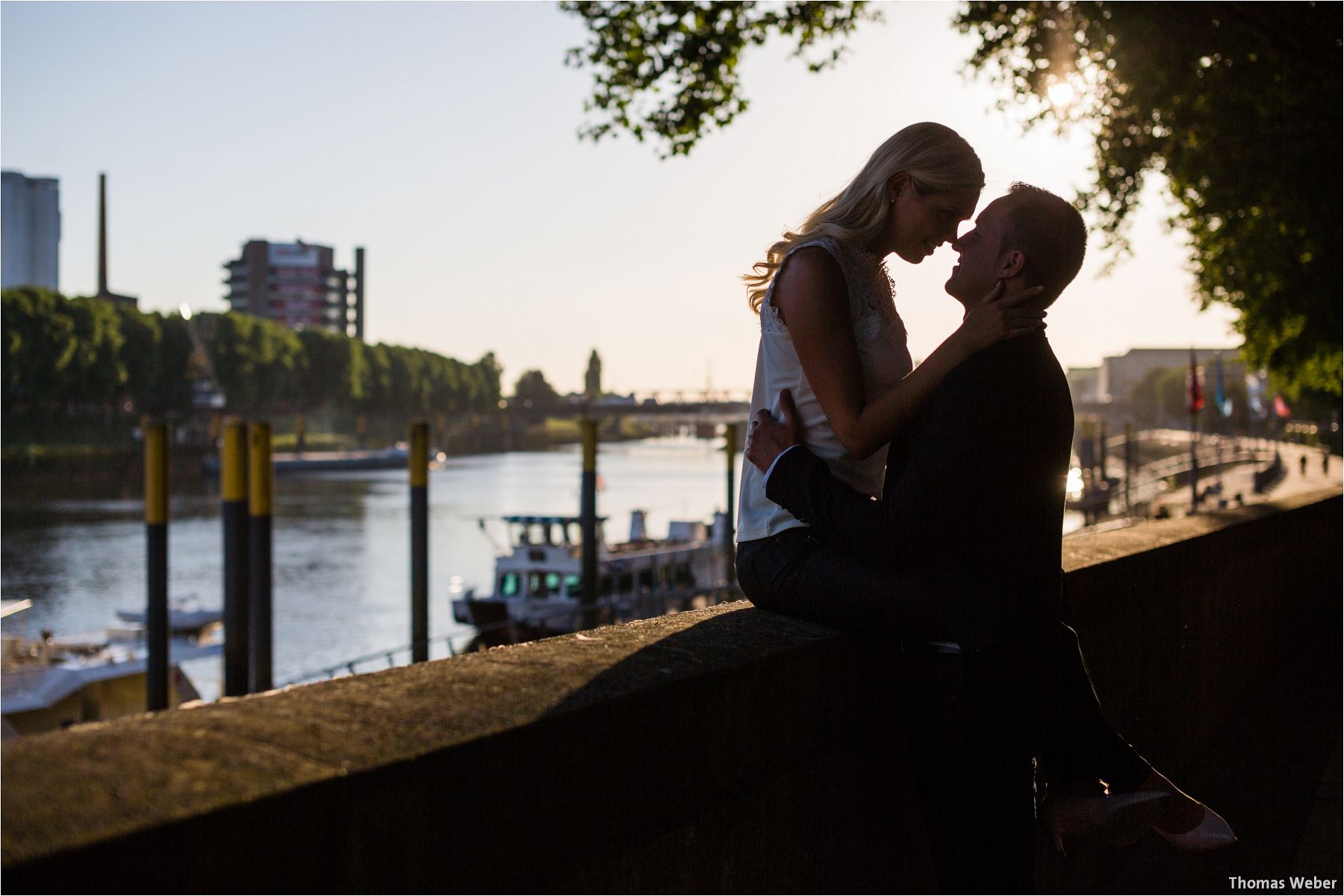 Fotograf Thomas Weber aus Oldenburg: Paarfotos eines verliebten Hochzeitspaares