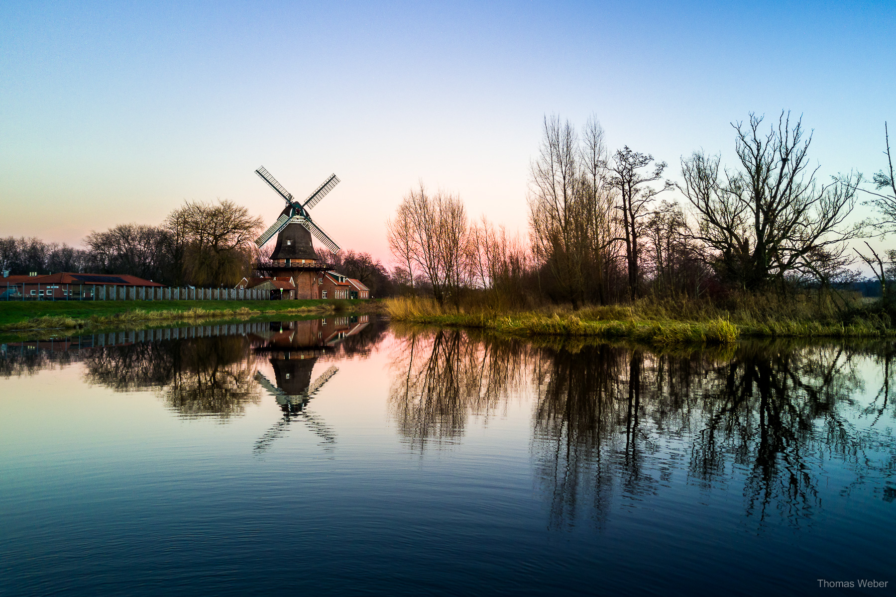 Fotograf Oldenburg, Thomas Weber: Landschaftsfotos und Naturfotos im Winter am See und im Moor