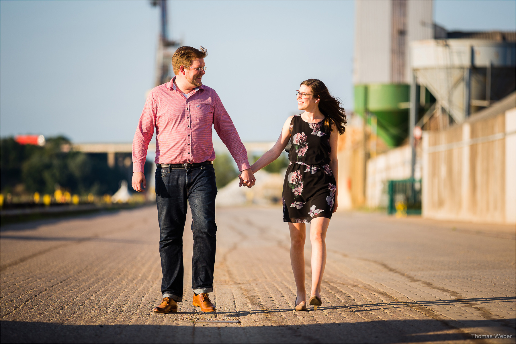 Paarfotos bei einem Engagement-Shooting vom Fotografen Thomas Weber in Oldenburg