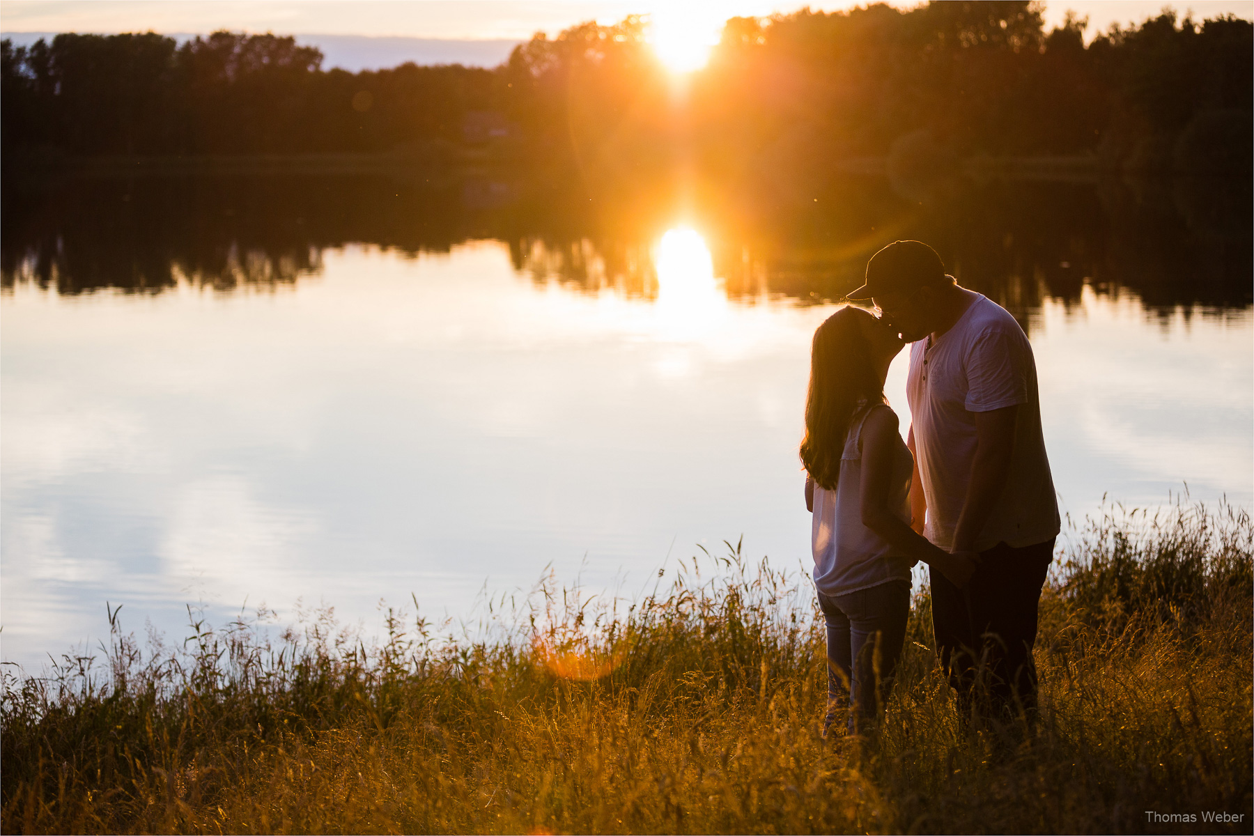 Paarfotos bei einem Engagement-Shooting vom Fotografen Thomas Weber in Oldenburg