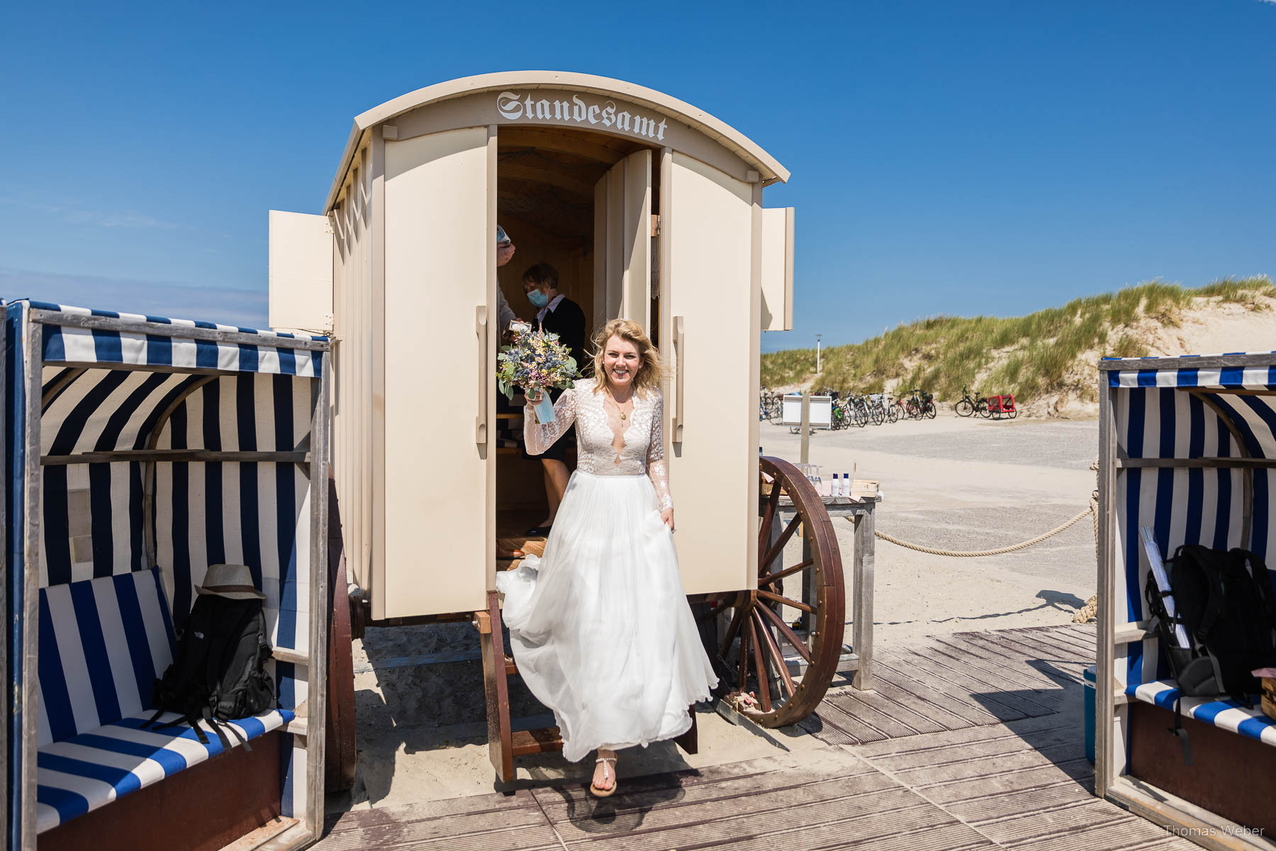 Hochzeitsreportage auf Norderney, Trauung im Badekarren Norderney, Fotograf Oldenburg