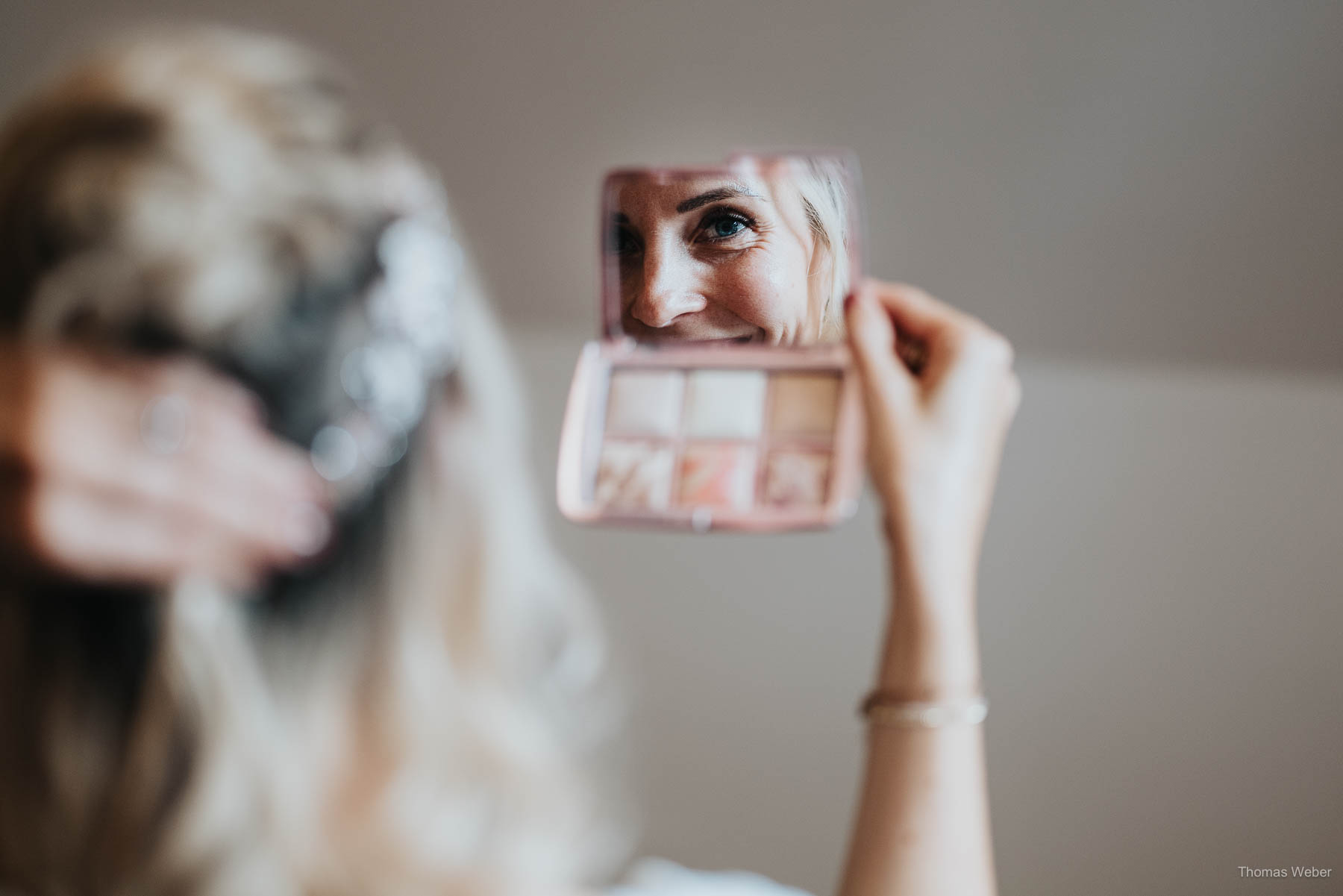 Vorbereitung des Hochzeitspaares am Nordenholzer Hof in Hude, Fotograf Oldenburg, Thomas Weber