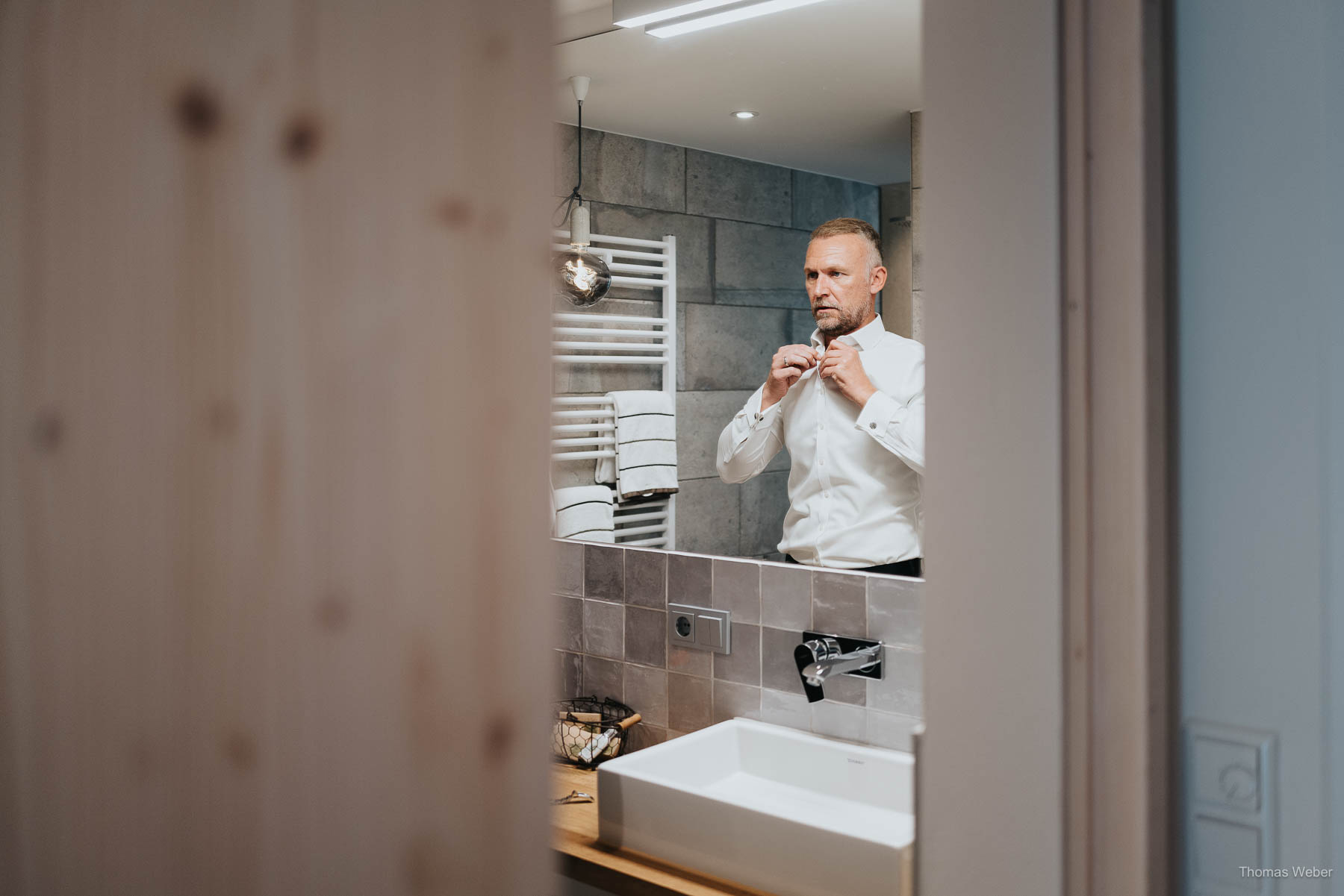 Vorbereitung des Hochzeitspaares, Fotograf Oldenburg, Thomas Weber