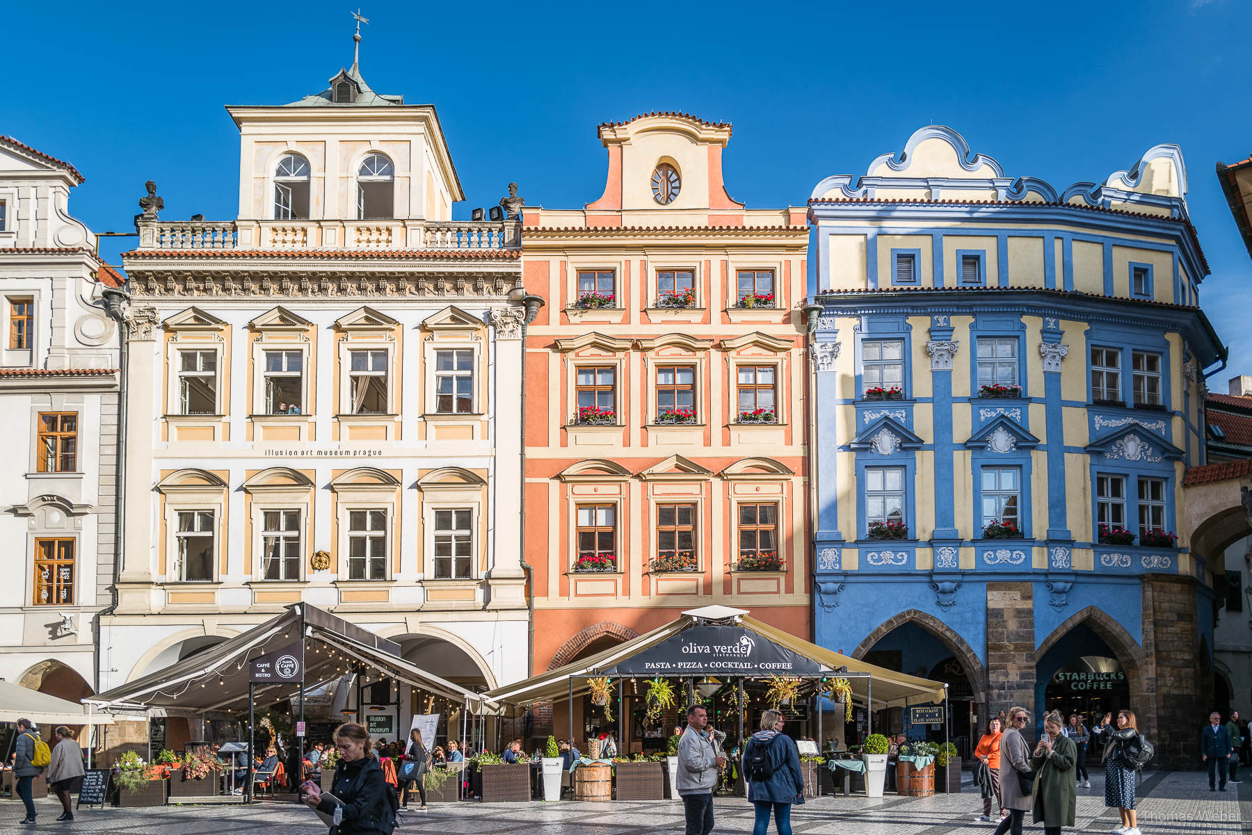 Der Altstädter Ring (Staroměstské náměstí) und das Rathaus mit der astronomischen Aposteluhr, Fotograf Thomas Weber