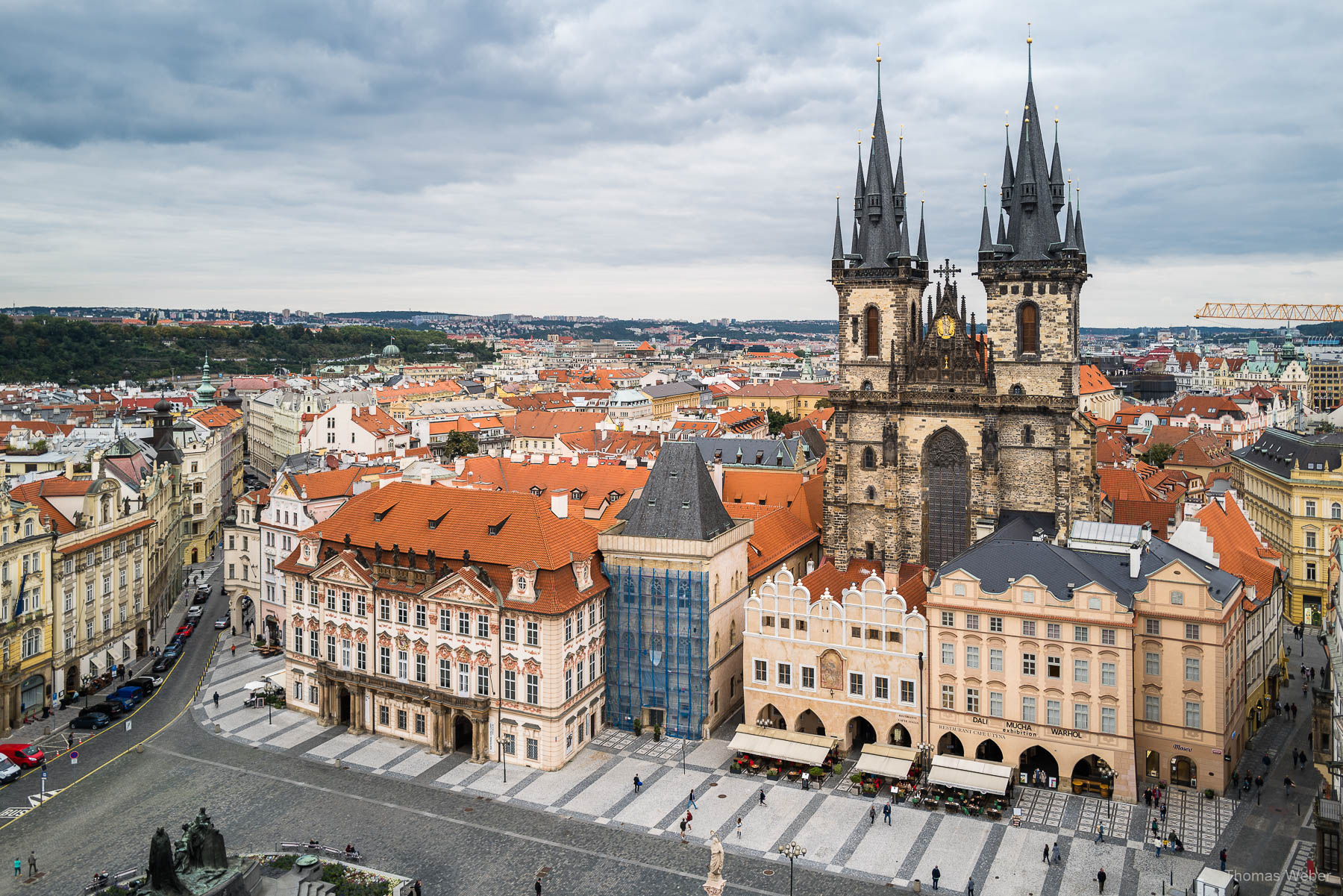 Der Altstädter Ring (Staroměstské náměstí) und das Rathaus mit der astronomischen Aposteluhr, Fotograf Thomas Weber