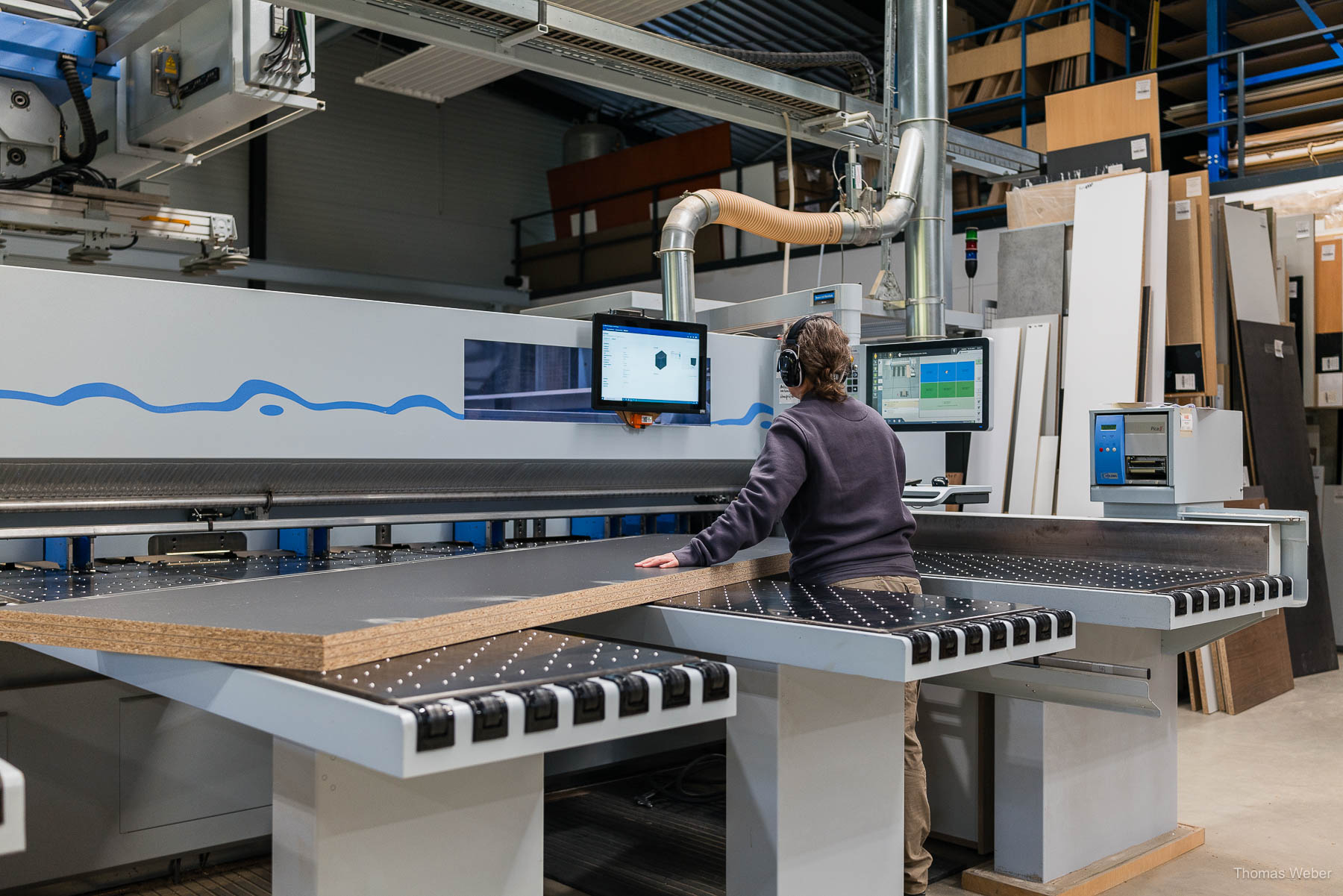 Fotos der Produktion und Arbeitsprozesse bei ZB Holzsysteme in Rastede, Fotograf Thomas Weber aus Oldenburg Fotos der Produktion und Arbeitsprozesse bei ZB Holzsysteme in Rastede, Fotograf Thomas Weber aus Oldenburg